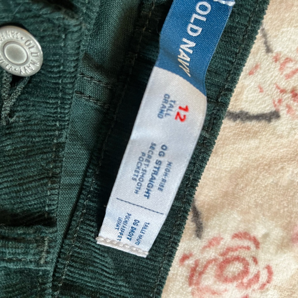 Old Navy high rise OG straight corduroy pant - Picture 5 of 8